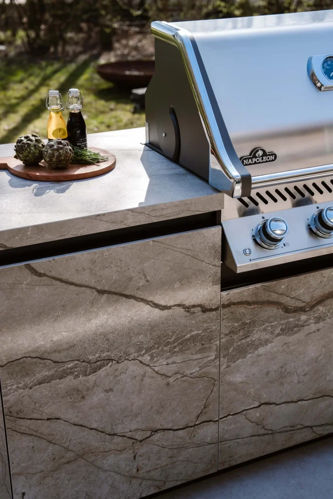 Gusto Garden Project Harmelen Buitenkeuken Keramiek Gasbarbecue