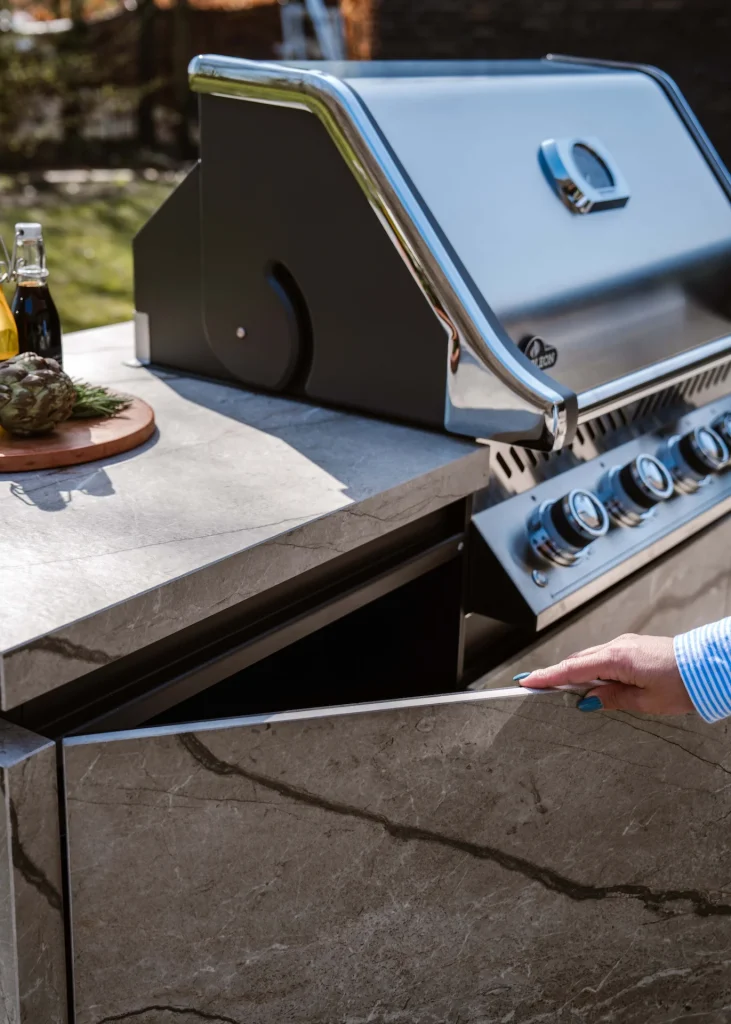 Gusto Garden Project Harmelen Buitenkeuken Keramiek Gasbarbecue