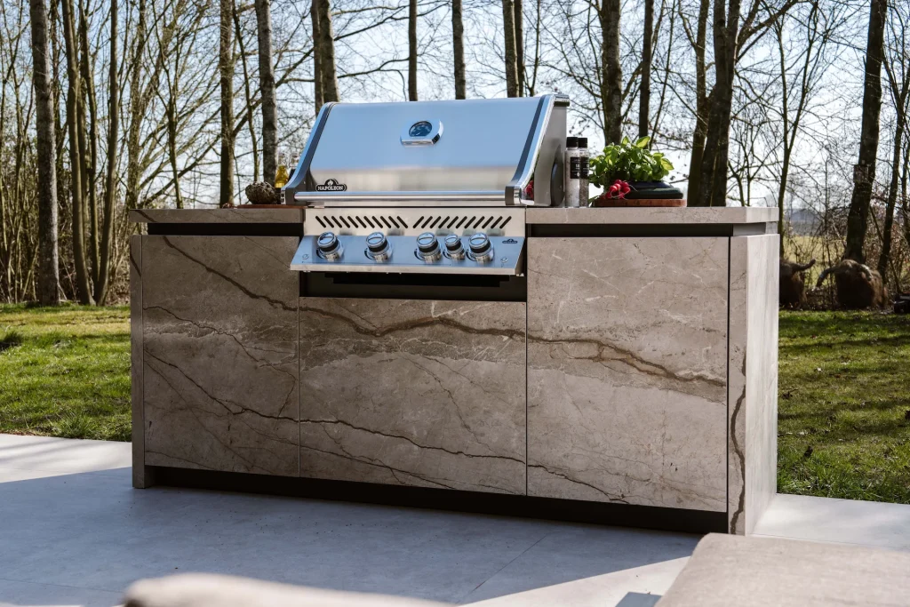 Gusto Garden Project Harmelen Buitenkeuken Keramiek Gasbarbecue